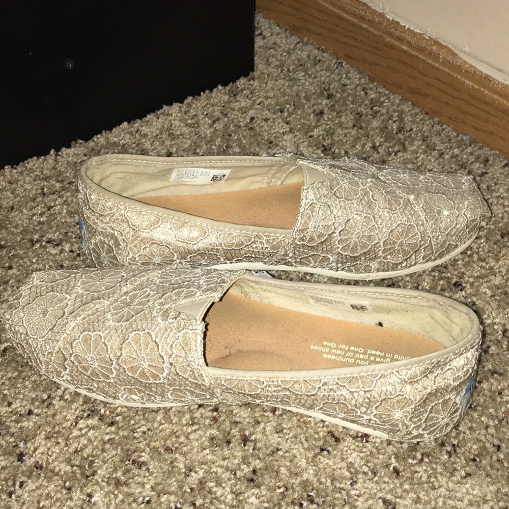 Cute, sparkly, very pretty TOMS
